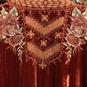 Johnny Was Los Angeles Heavily Embroidered Velvet Jacket/Kimono Russet Size L